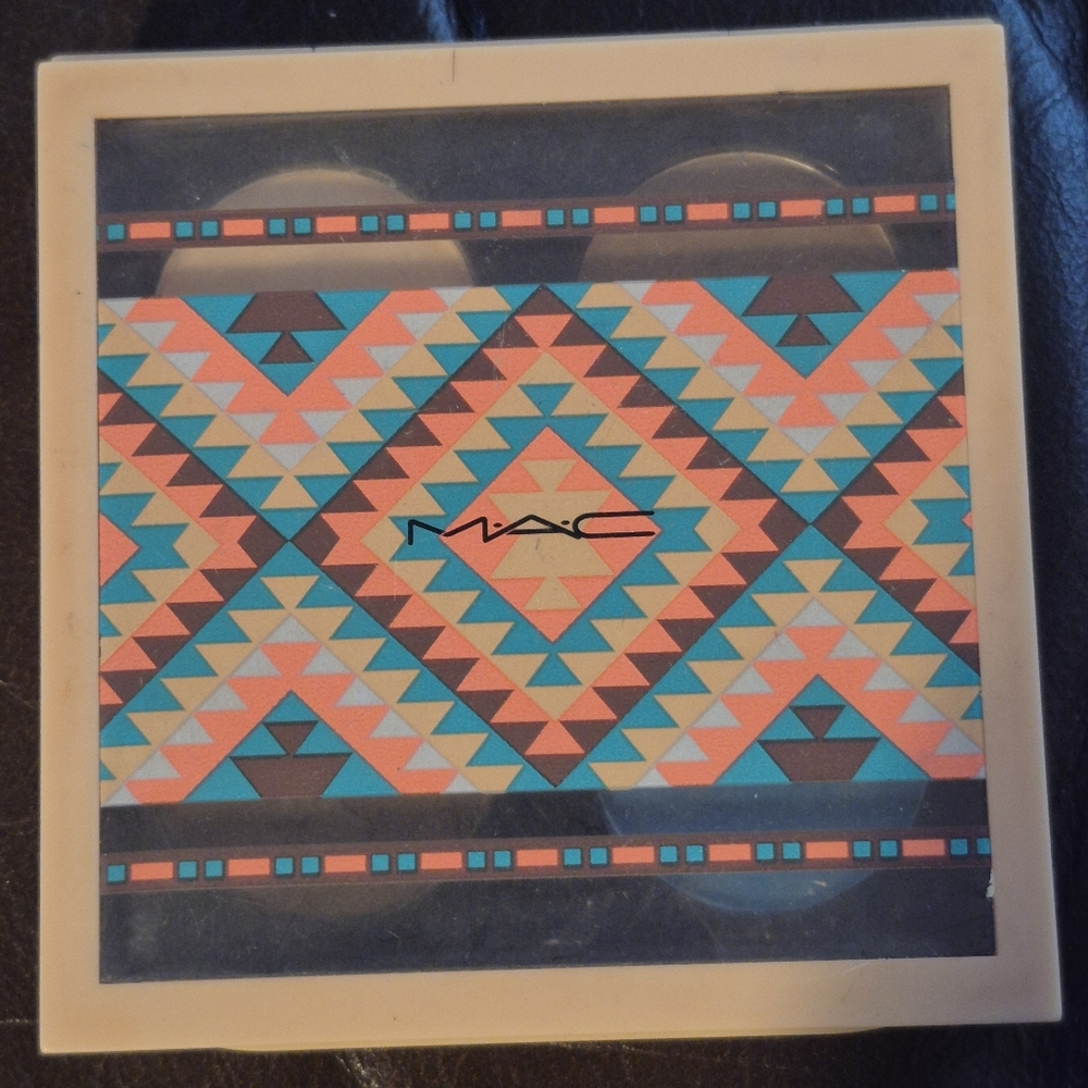 MAC COSMETICS Geometric Eyeshadow Palette